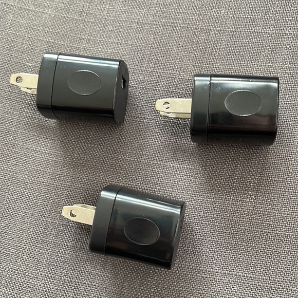 3 Black USB Power Adapters - Picture 4 of 7